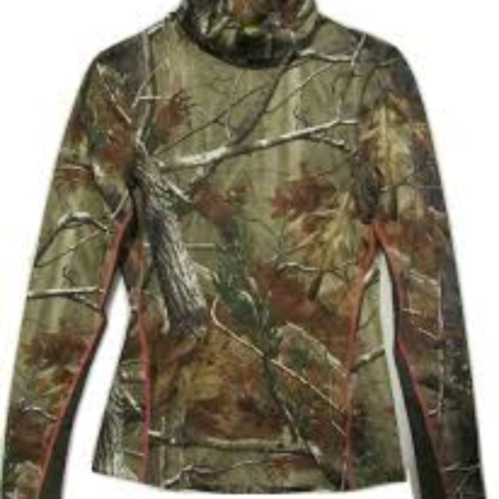 Under Armour UA 1247091 Women Neck Top NEW